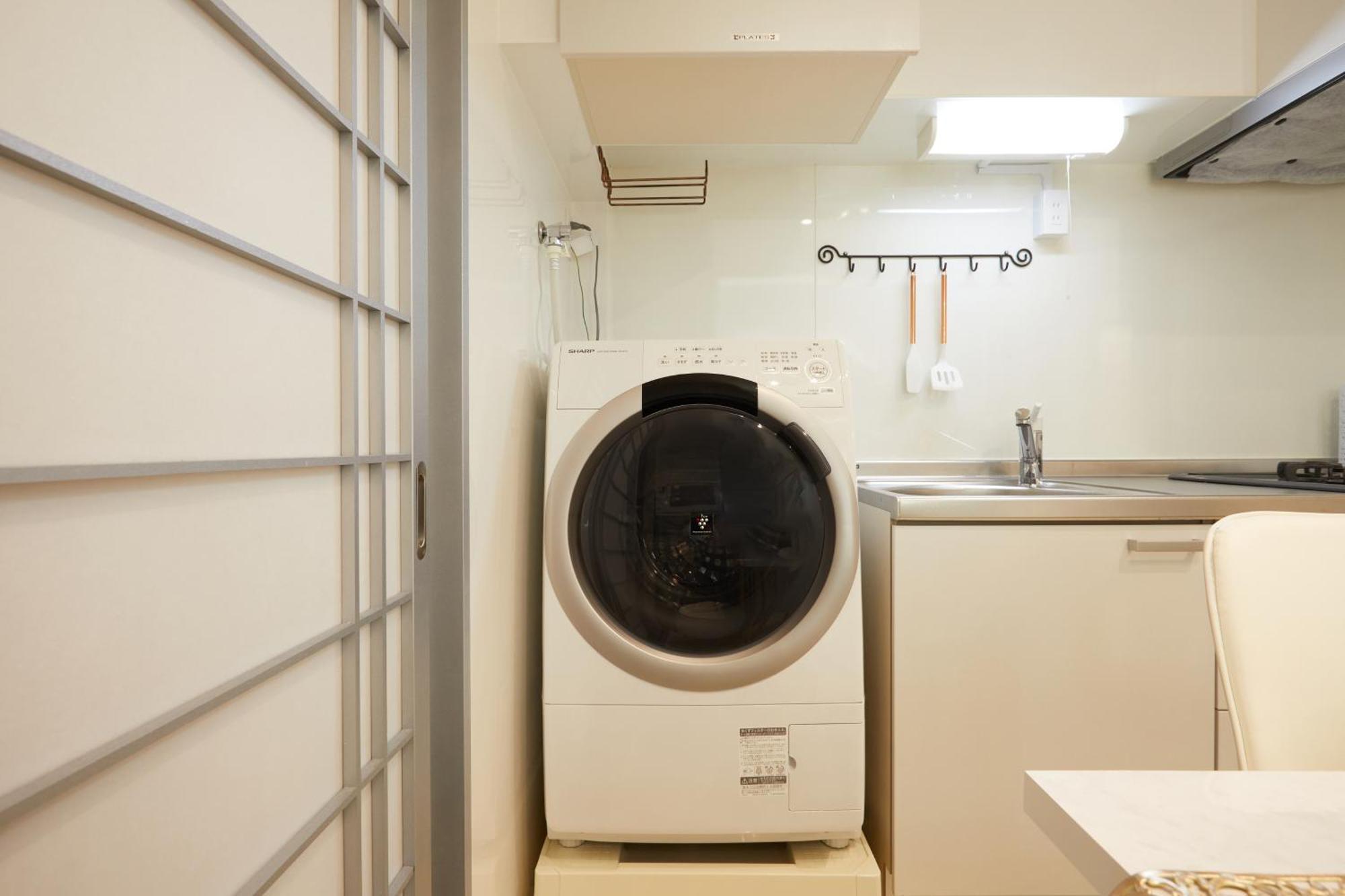 Higashi-Shinjuku Station Apartment Tokyo Eksteriør billede